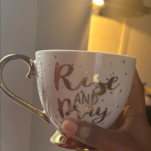 Gold and White 'Rise and Pray' Mug